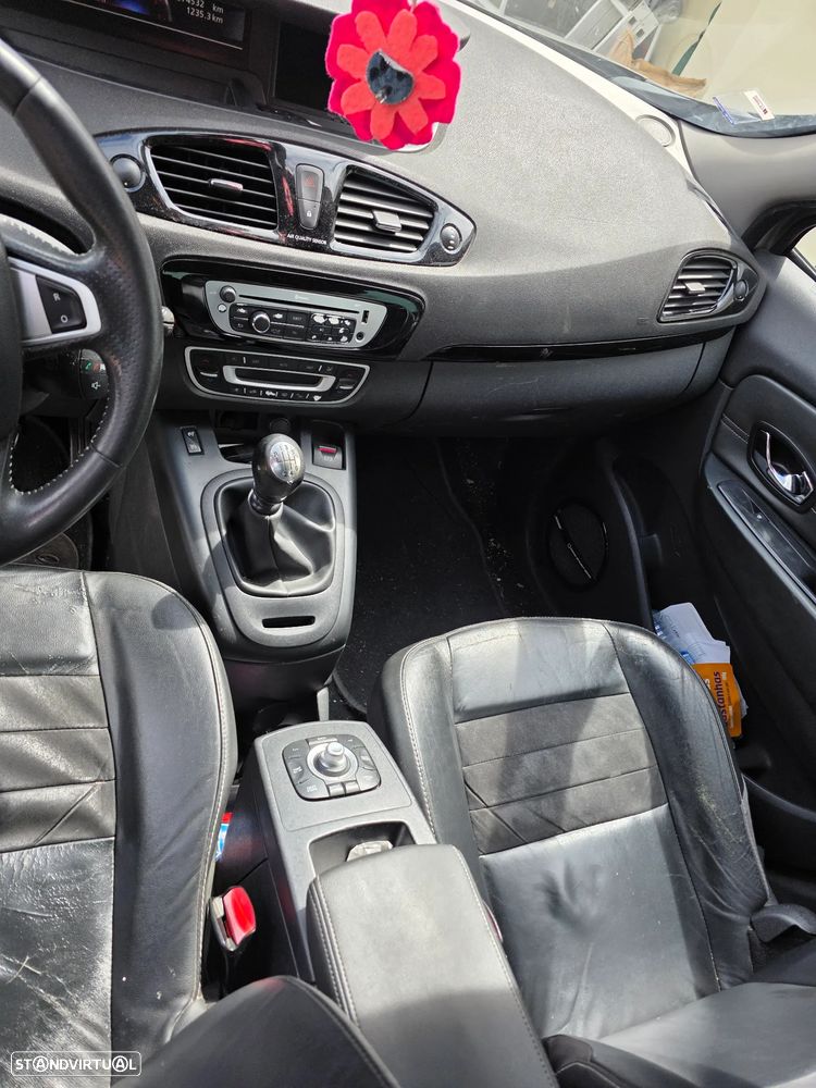 Renault Grand Scénic Energy dCi 130 Start & Stop Bose Edition - 5