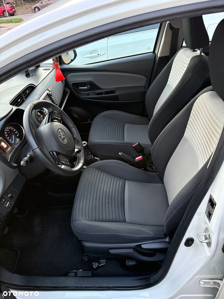 Toyota Yaris - 7