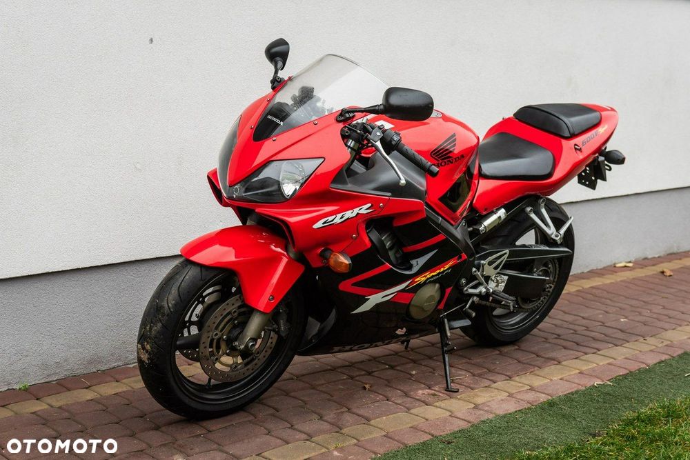 Honda CBR - 6