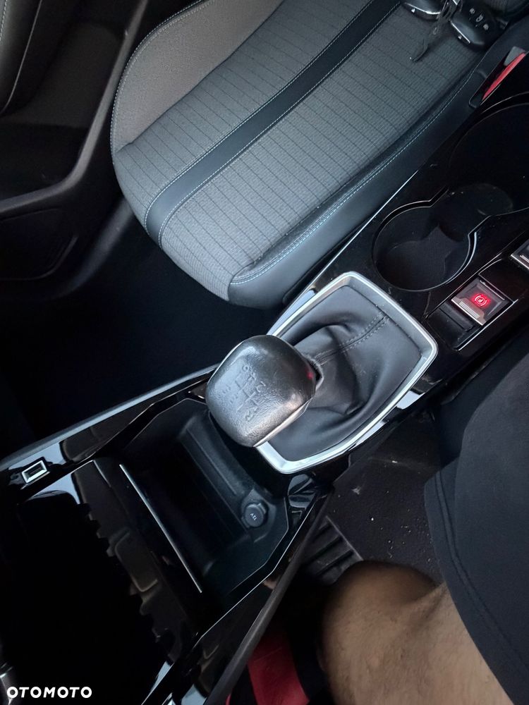 Peugeot 208 PureTech 100 Allure - 23