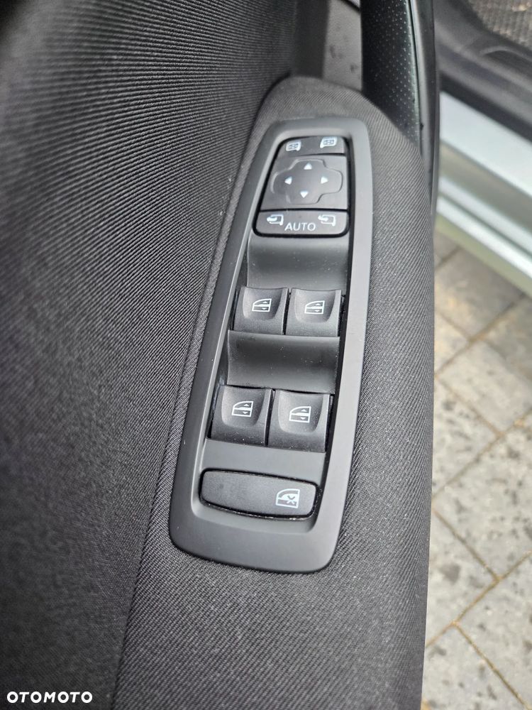 Renault Megane 1.6 E-TECH Plug-In Zen - 16