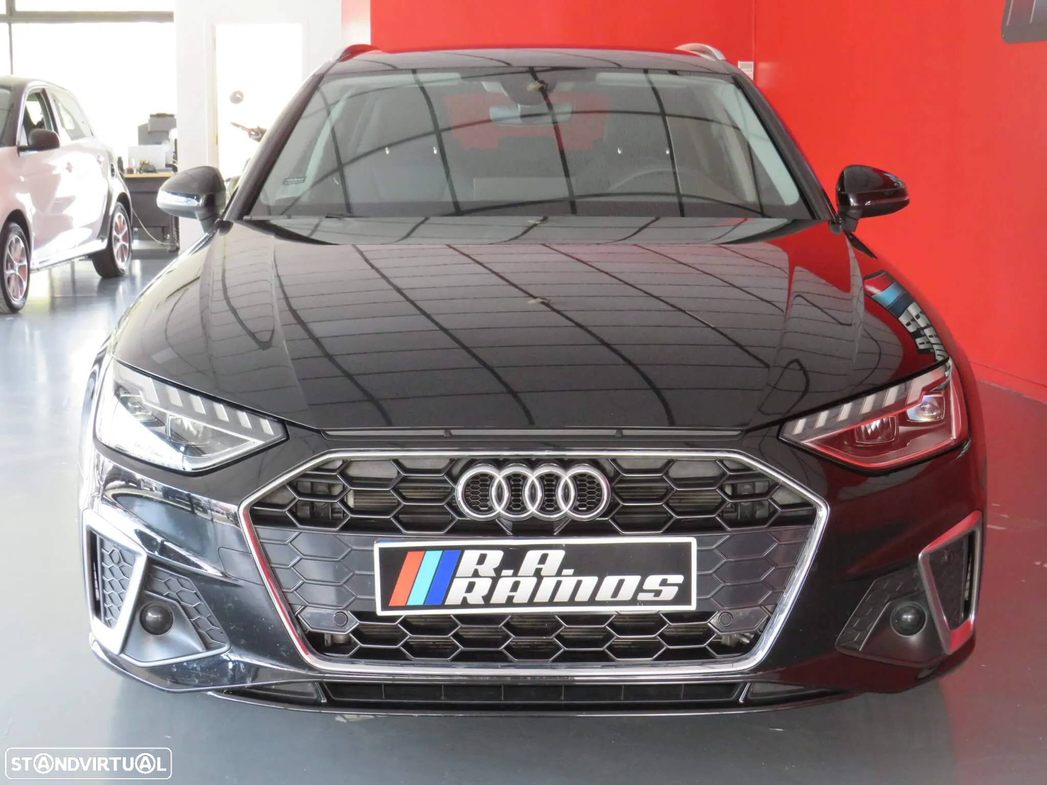 Audi A4 Avant 40 TDI S line S tronic - 3
