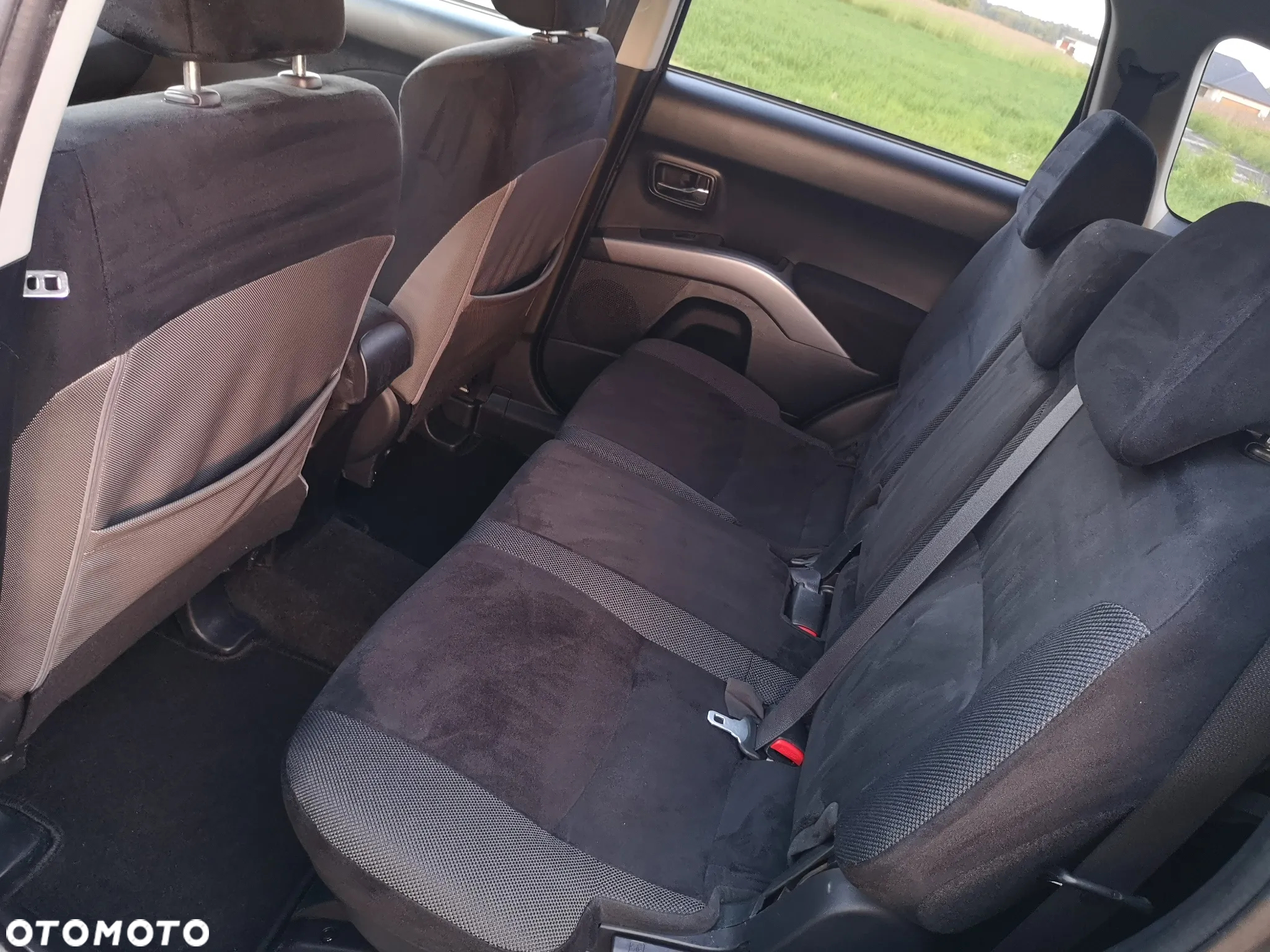 Mitsubishi Outlander 2.4 Invite 2WD - 22