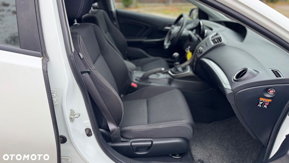Honda Civic 1.8 i-VTEC Comfort - 29