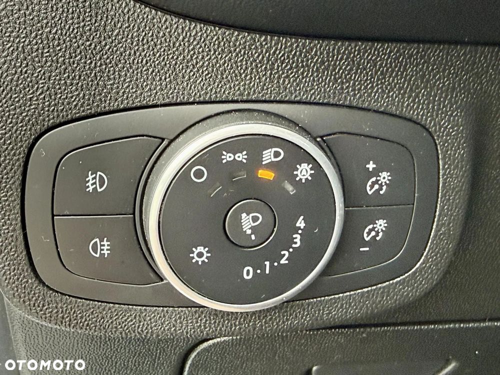 Ford Fiesta 1.1 COOL&CONNECT - 12