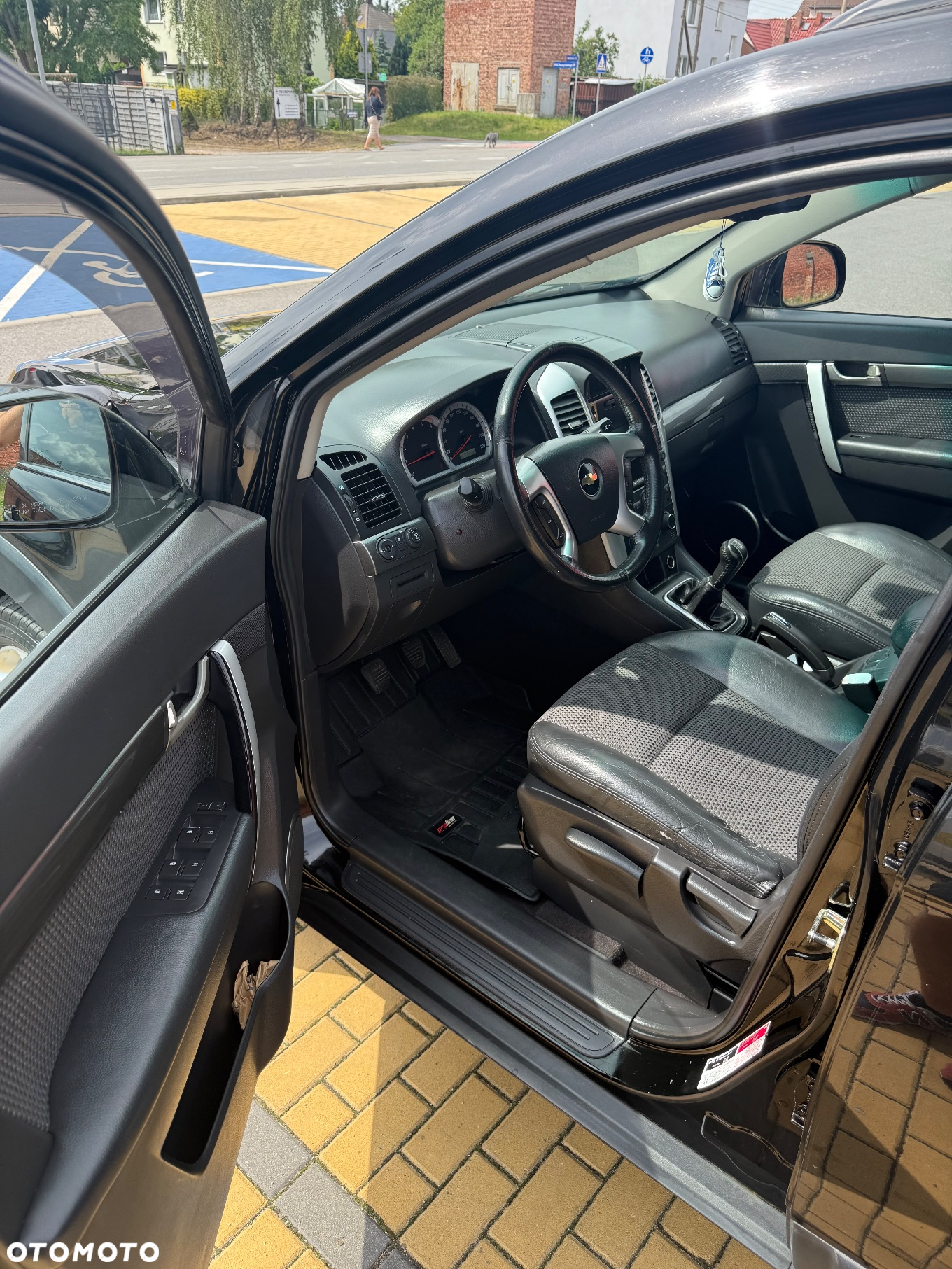Chevrolet Captiva 2.0 d LT medium - 9
