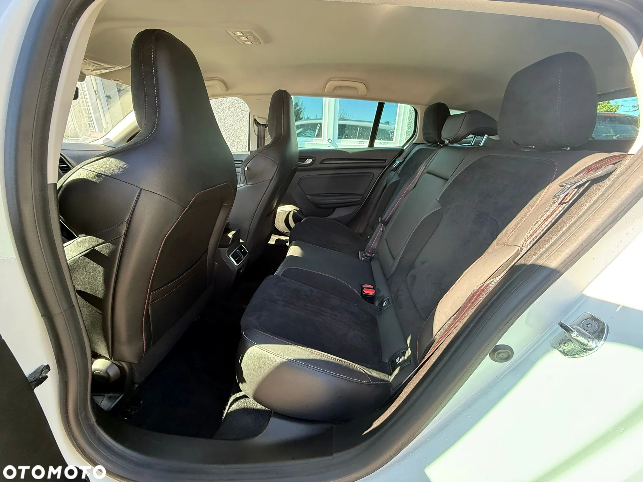 Renault Megane 1.6 E-TECH Plug-In R.S Line - 10