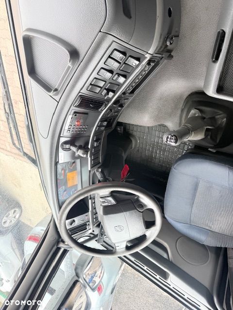 Volvo FM 340 4x2 Hds HMF 760 Zabudowa 8M - 8