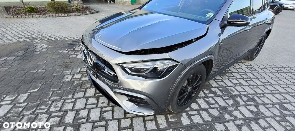 Mercedes-Benz GLA 250 4Matic 8G-DCT Edition AMG Line - 11