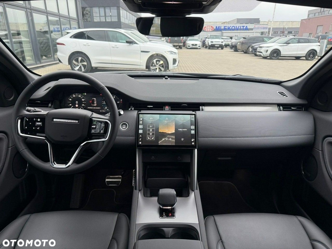 Land Rover Discovery Sport - 11