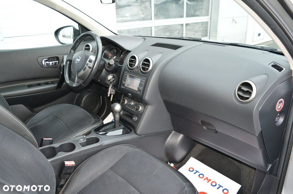 Nissan Qashqai 1.6 Tekna CVT - 27