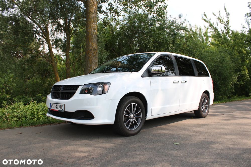 Dodge Grand Caravan - 5