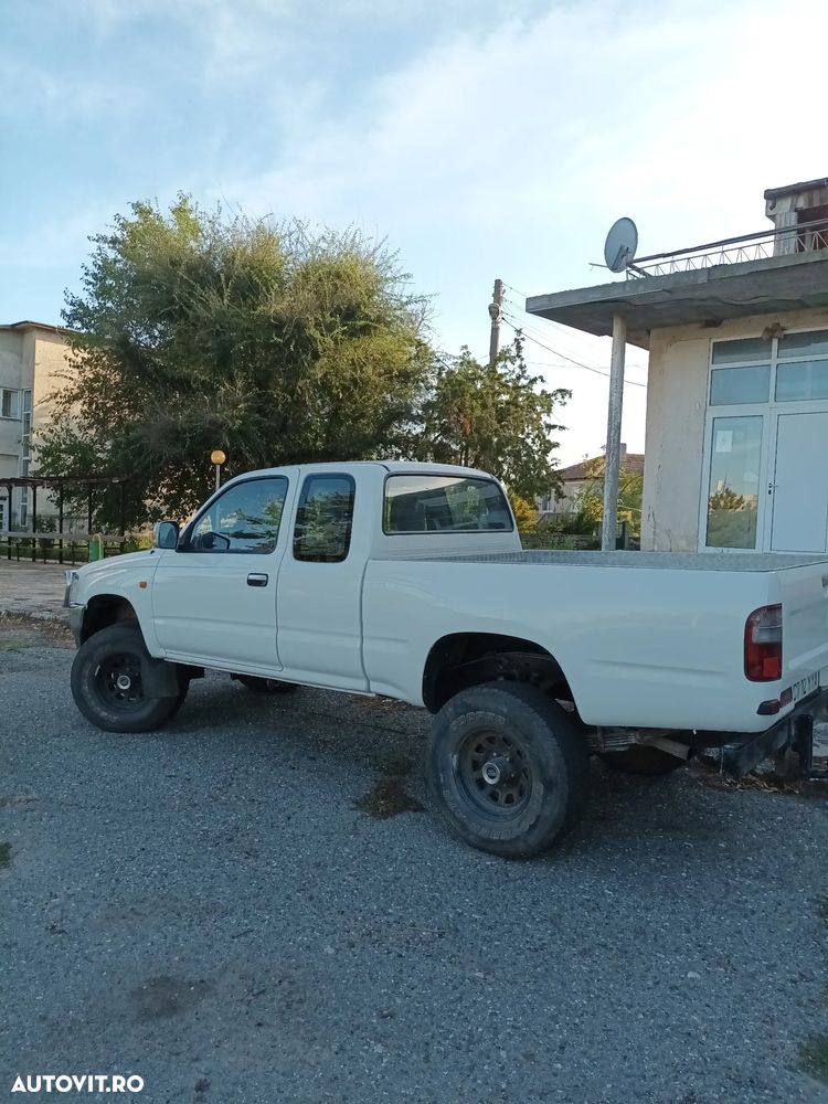 Toyota Hilux - 6