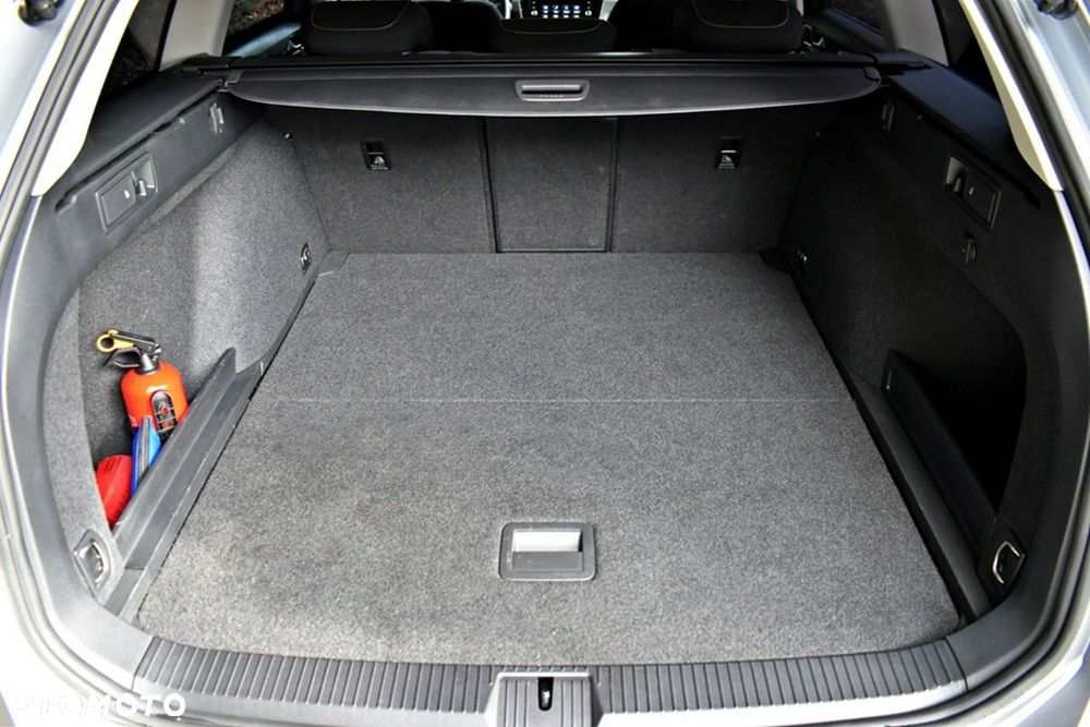 Volkswagen Passat Variant 2.0 TDI EVO Business DSG - 28
