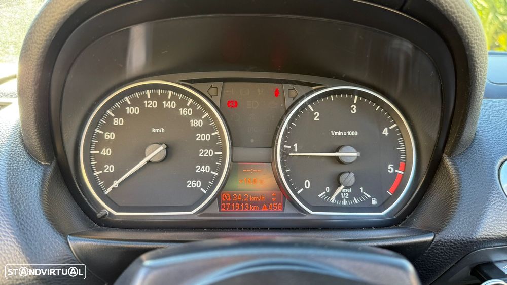 BMW 120 d Limited Edition Lifestyle c/ M Sport Pack - 25