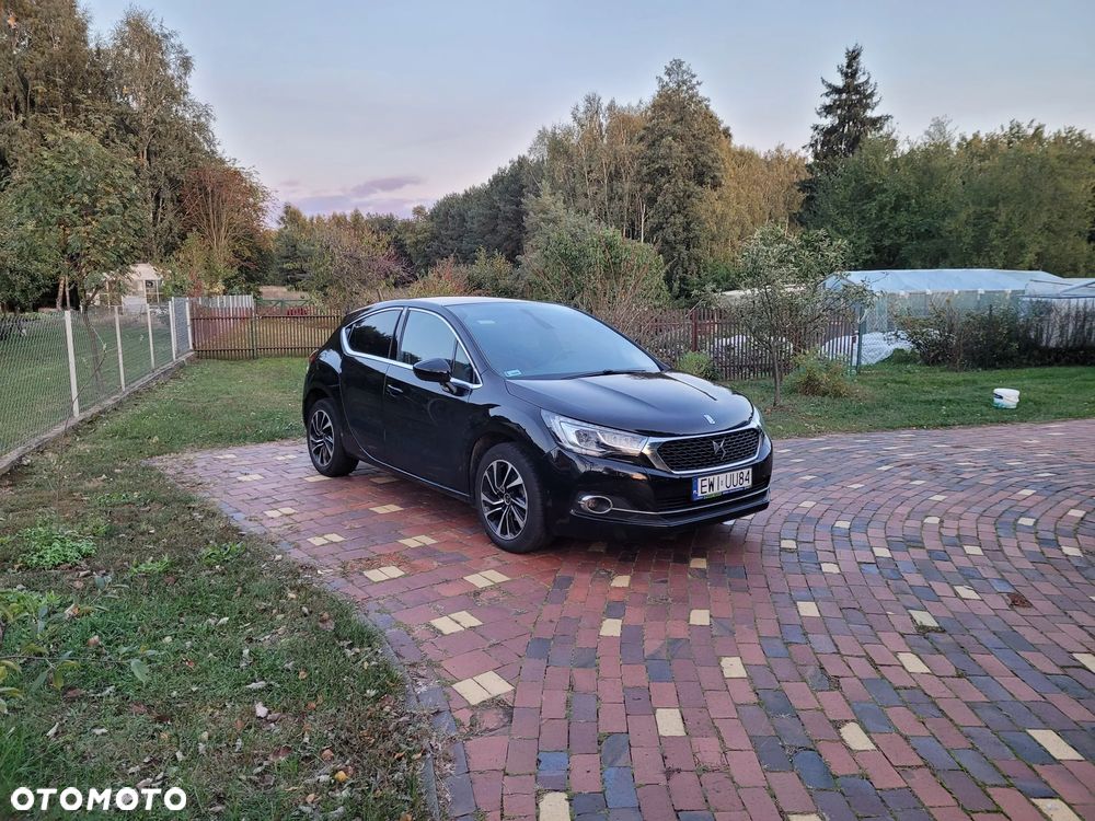 DS Automobiles DS 4 ver-1-6-bluehdi-be-chic-s-s - 2