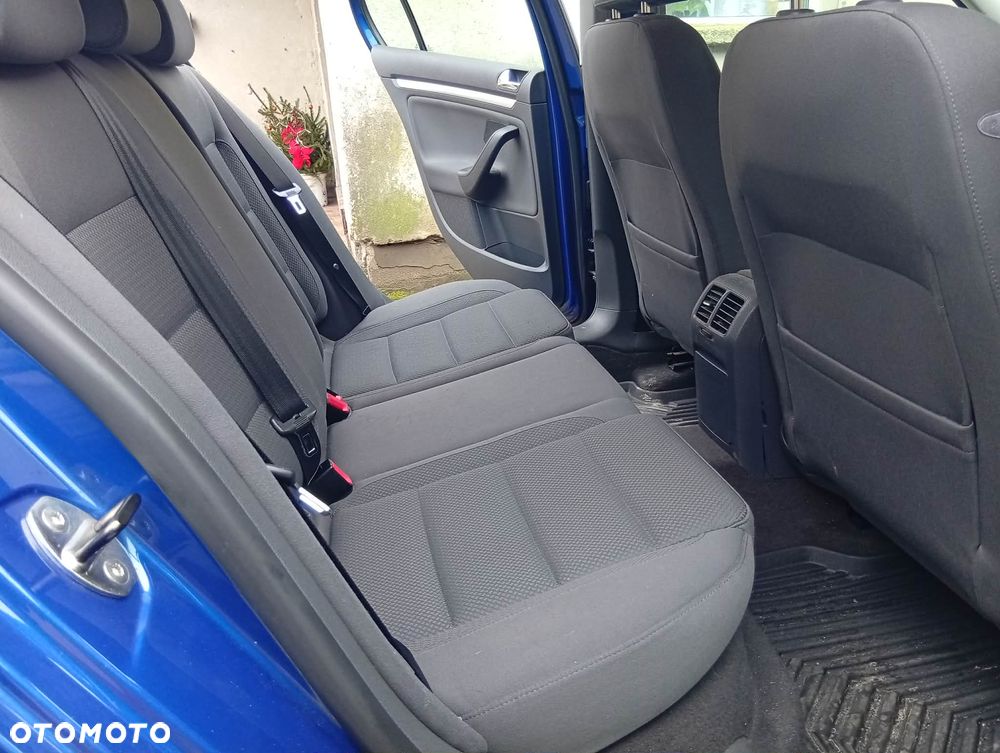Volkswagen Golf - 12