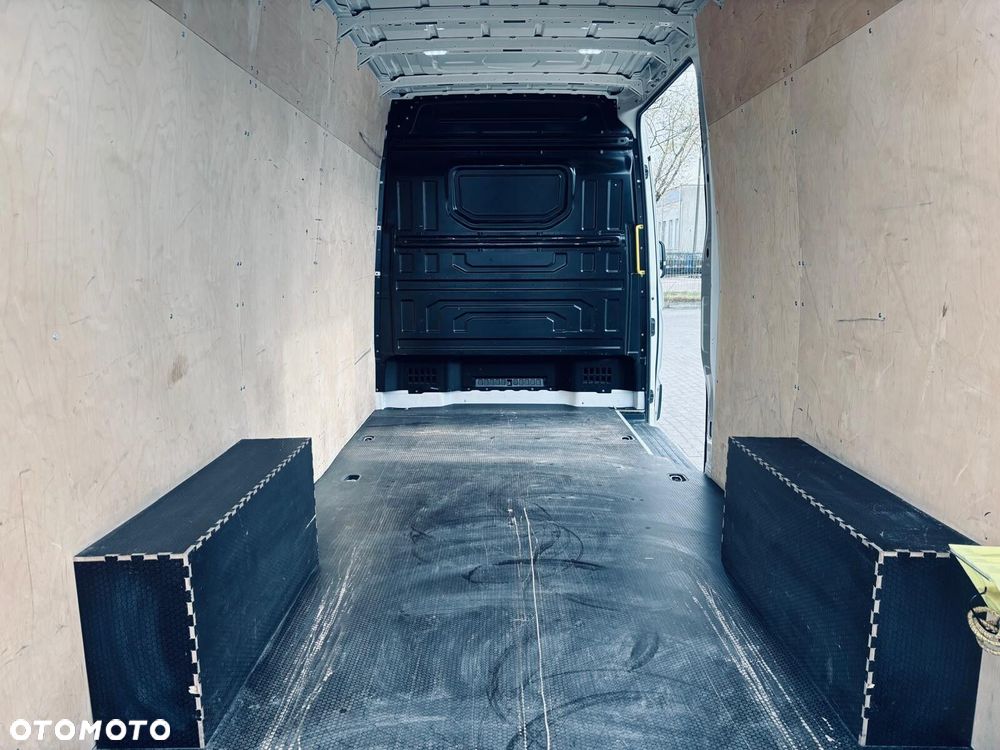 Volkswagen Crafter FURGON L4H3 - 9