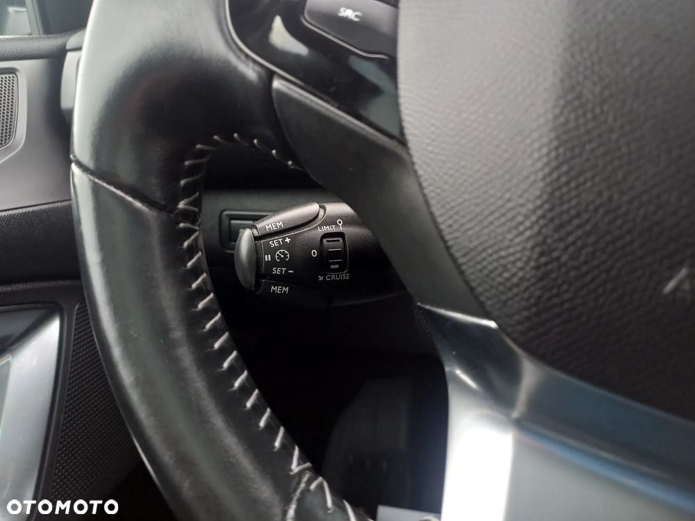 Peugeot 308 BlueHDi 150 EAT6 Stop & Start Allure - 24