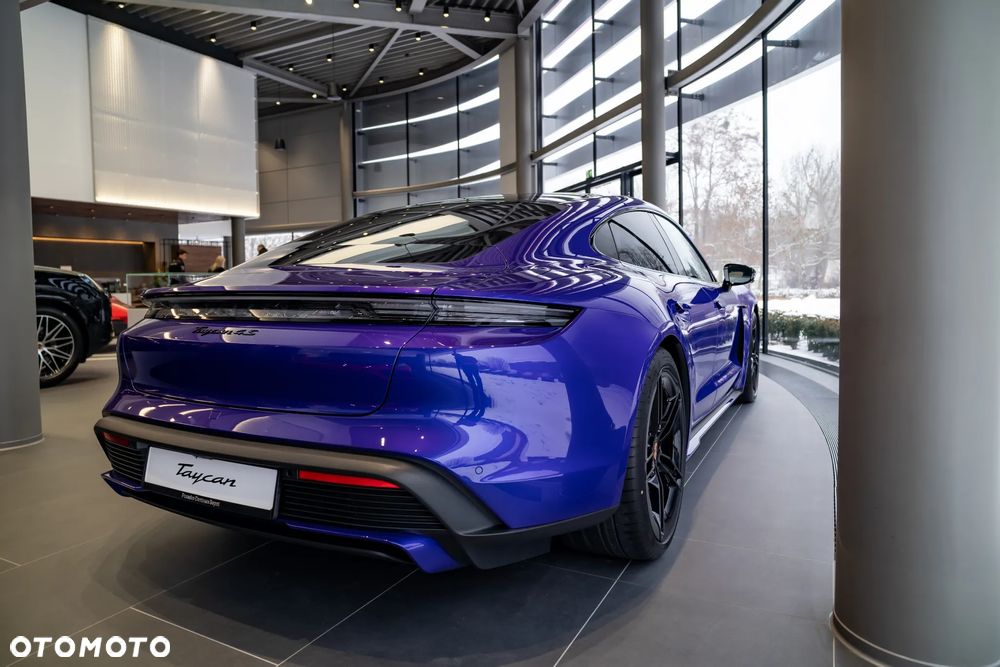 Porsche Taycan 105kWh 4S Black Edition - 8