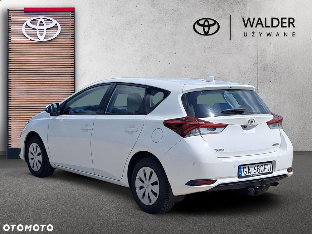 Toyota Auris - 3
