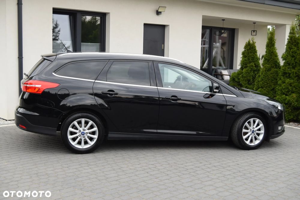 Ford Focus 1.0 EcoBoost Titanium - 11