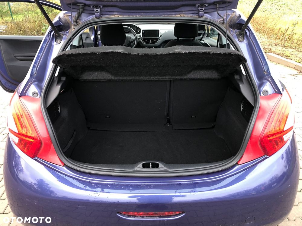 Peugeot 208 PureTech 82 Start & Stop Style - 11