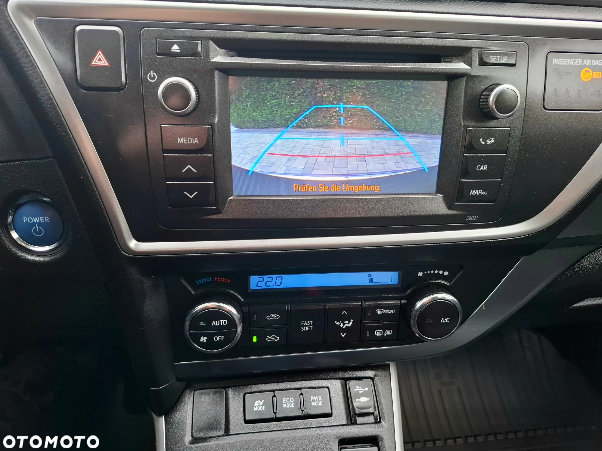 Toyota Auris - 17