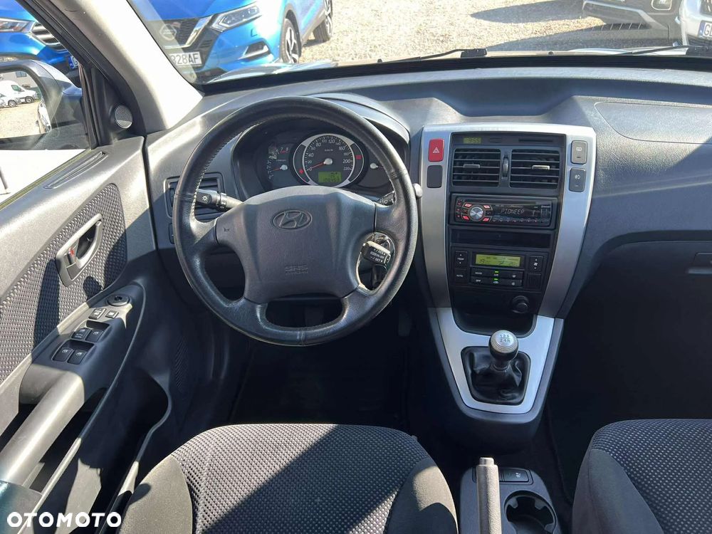 Hyundai Tucson 2.0 2WD GLS Style - 10