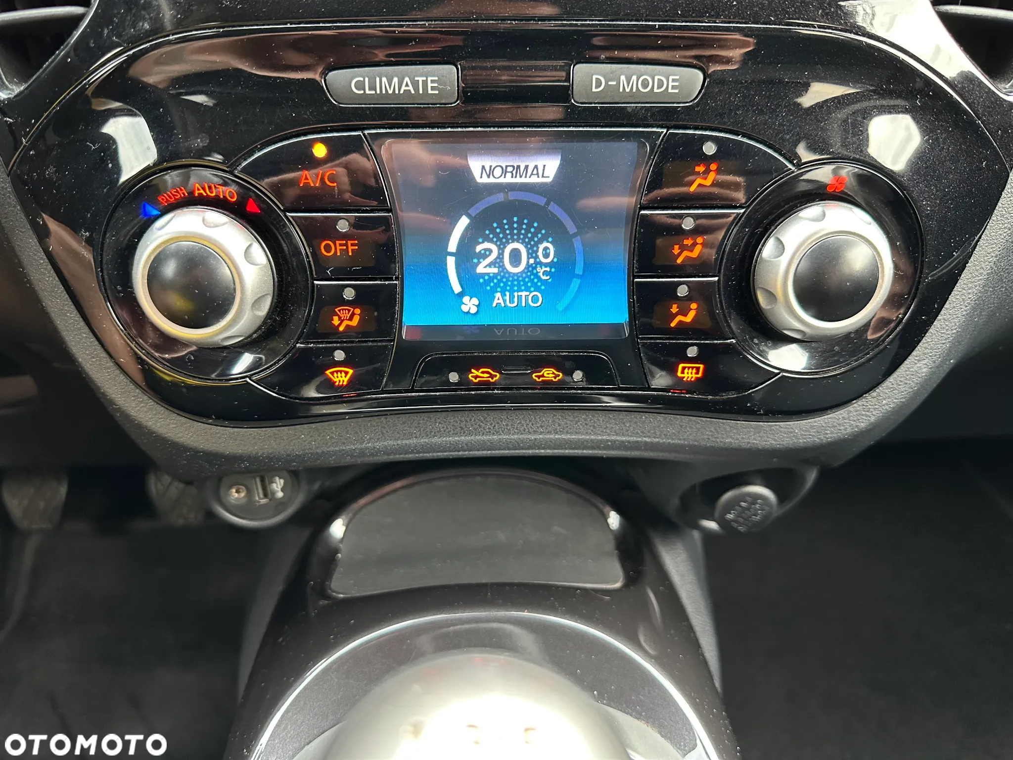 Nissan Juke 1.6 N-Connecta - 30