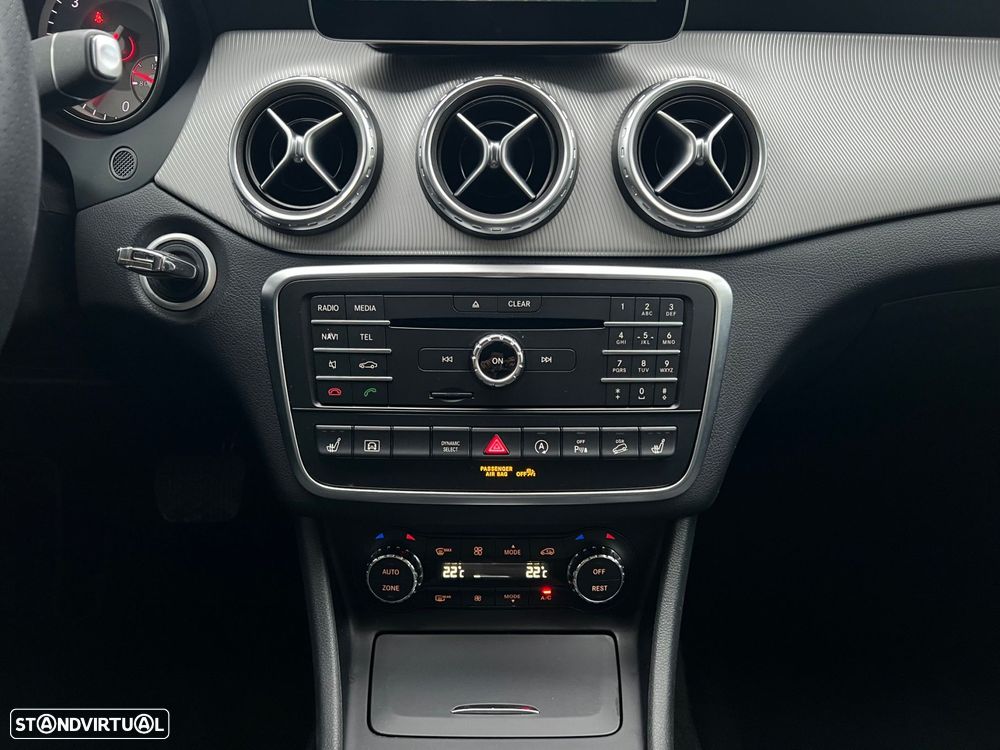 Mercedes-Benz GLA 220 CDi Urban 4-Matic - 17