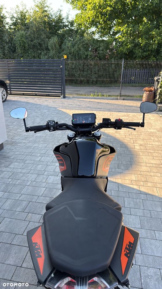 KTM Duke 125 - 12
