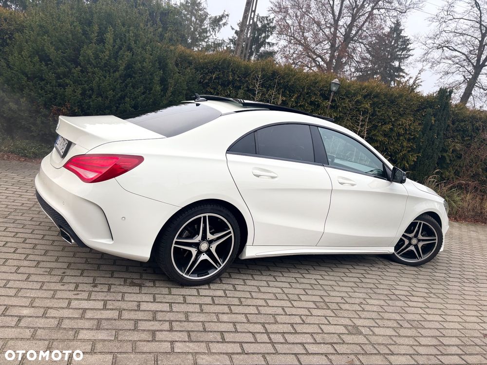 Mercedes-Benz CLA 200 7G-DCT AMG Line - 12