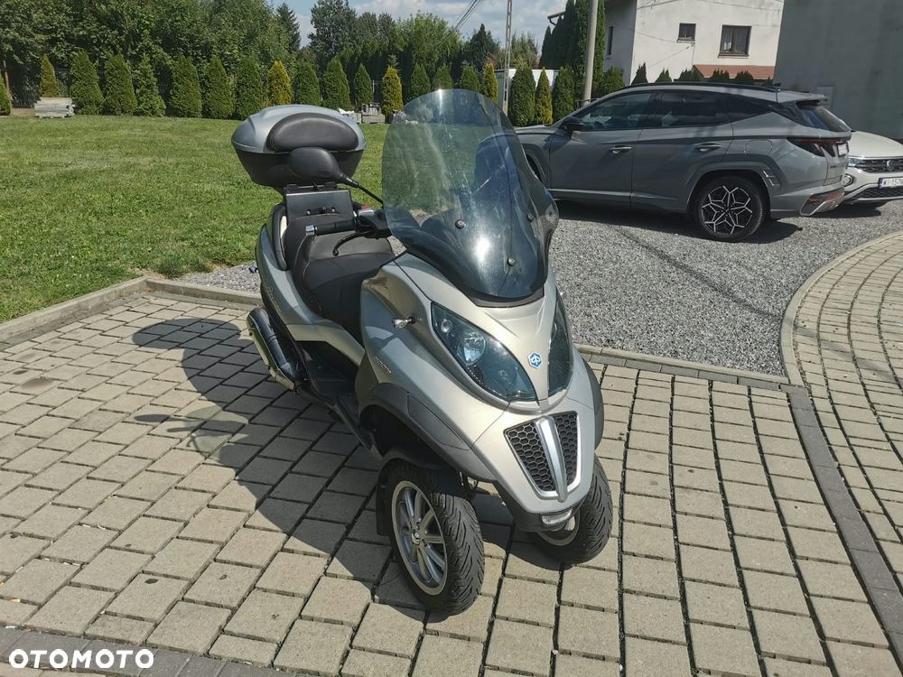 Piaggio MP-3 - 2