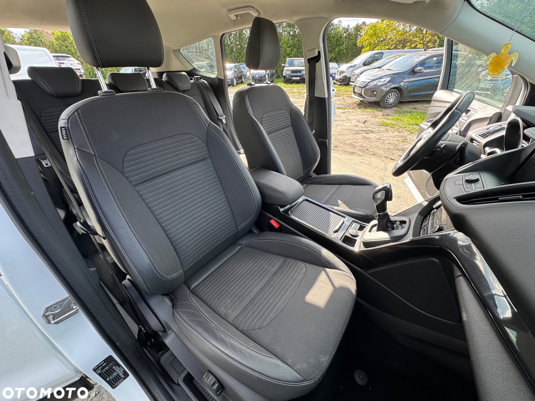 Ford Kuga - 8