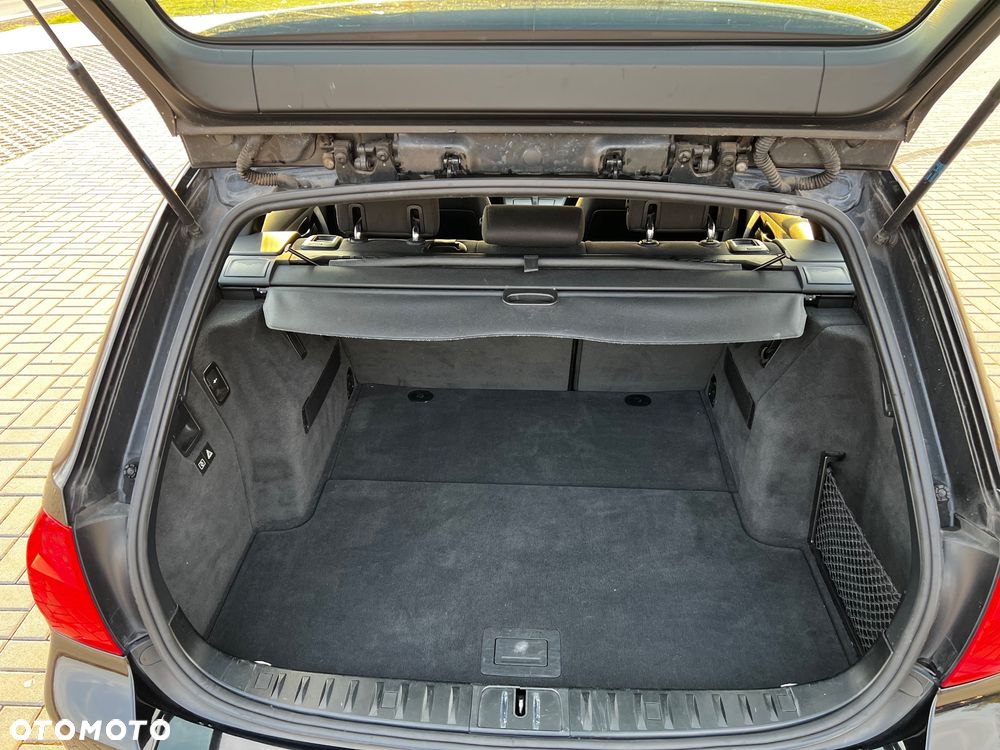 BMW Seria 3 318i Edition Sport - 14