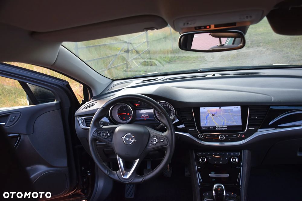 Opel Astra 1.4 Turbo Innovation - 23