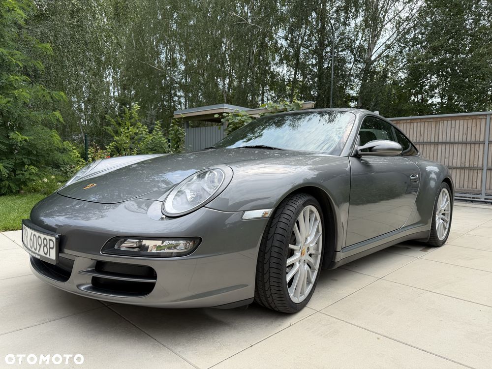 Porsche 911 Carrera 4 - 1