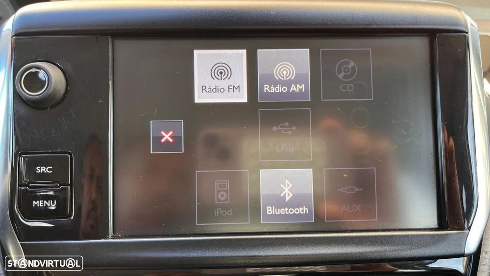 Peugeot 2008 1.2 PureTech Allure - 17