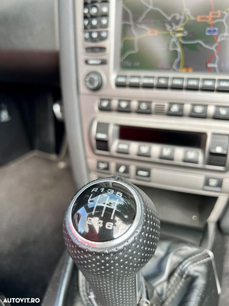 Porsche 911 Carrera - 29