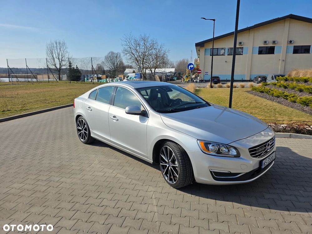 Volvo S60 - 12