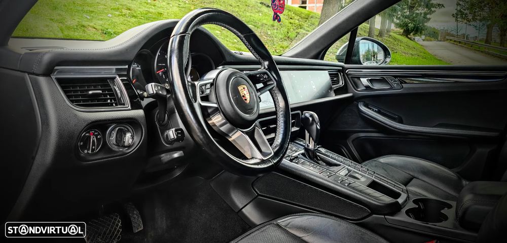 Porsche Macan T PDK - 21