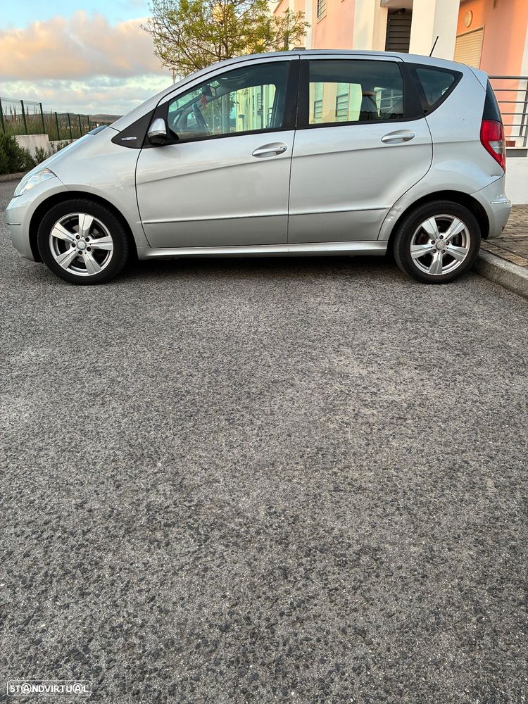 Mercedes-Benz A 160 Avantgarde BlueEfficiency - 4