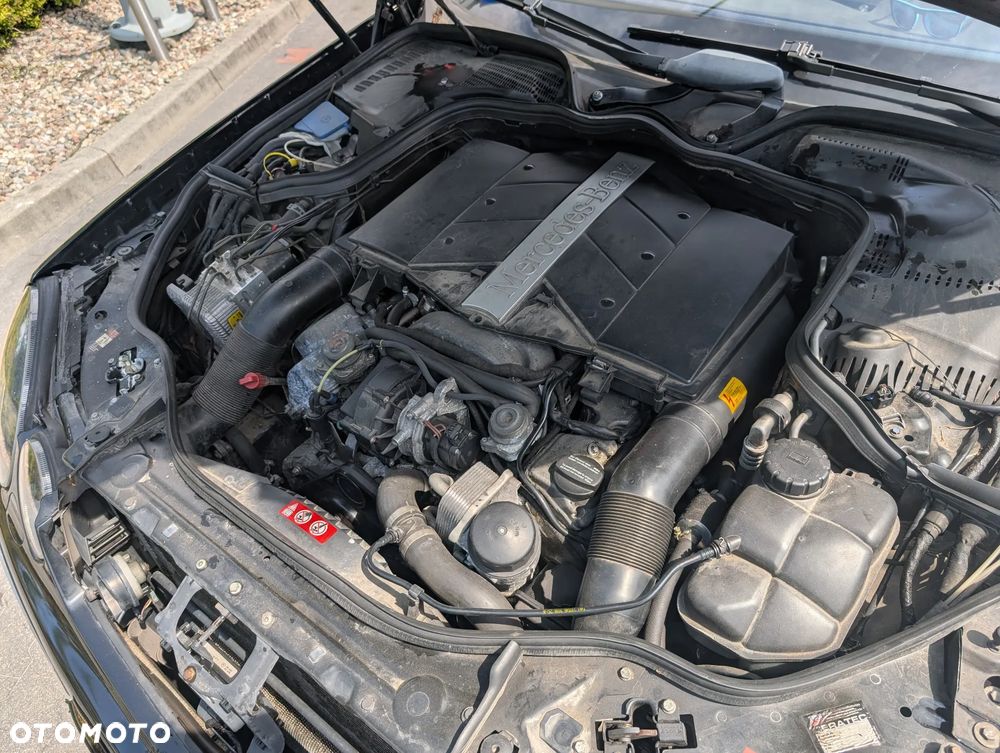 Mercedes-Benz Klasa E 500 4-Matic T Avantgarde - 8