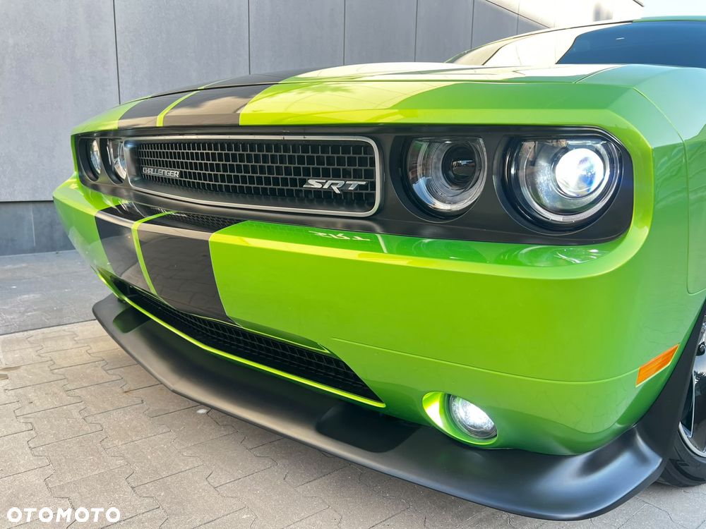Dodge Challenger - 3