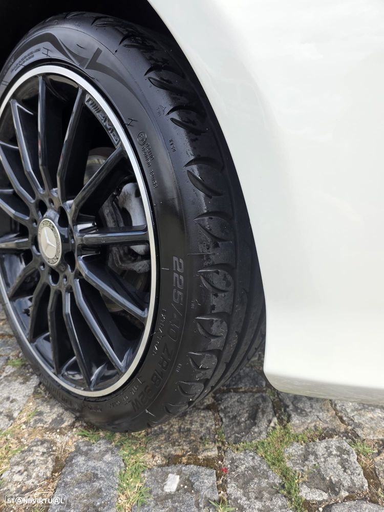 Mercedes-Benz A 200 d AMG Line - 9