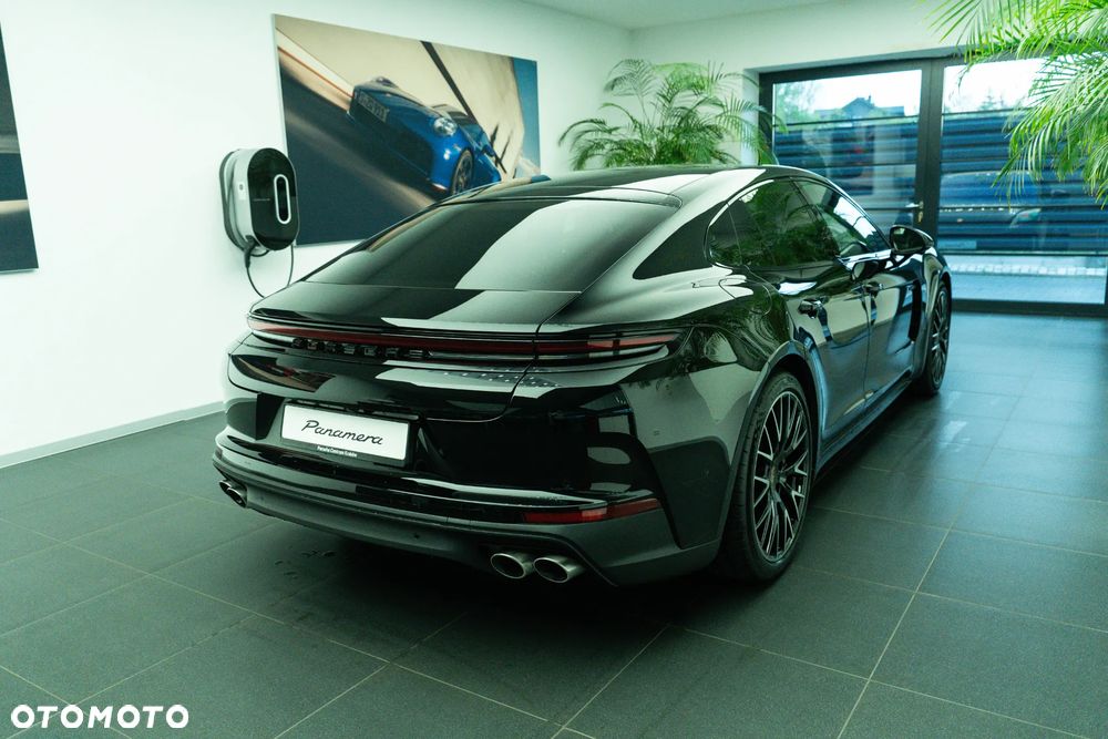 Porsche Panamera 4 E-Hybrid PHEV - 4