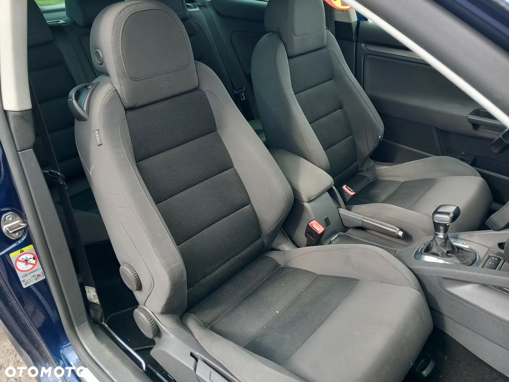 Volkswagen Golf 1.9 TDI DSG GT Sport - 9