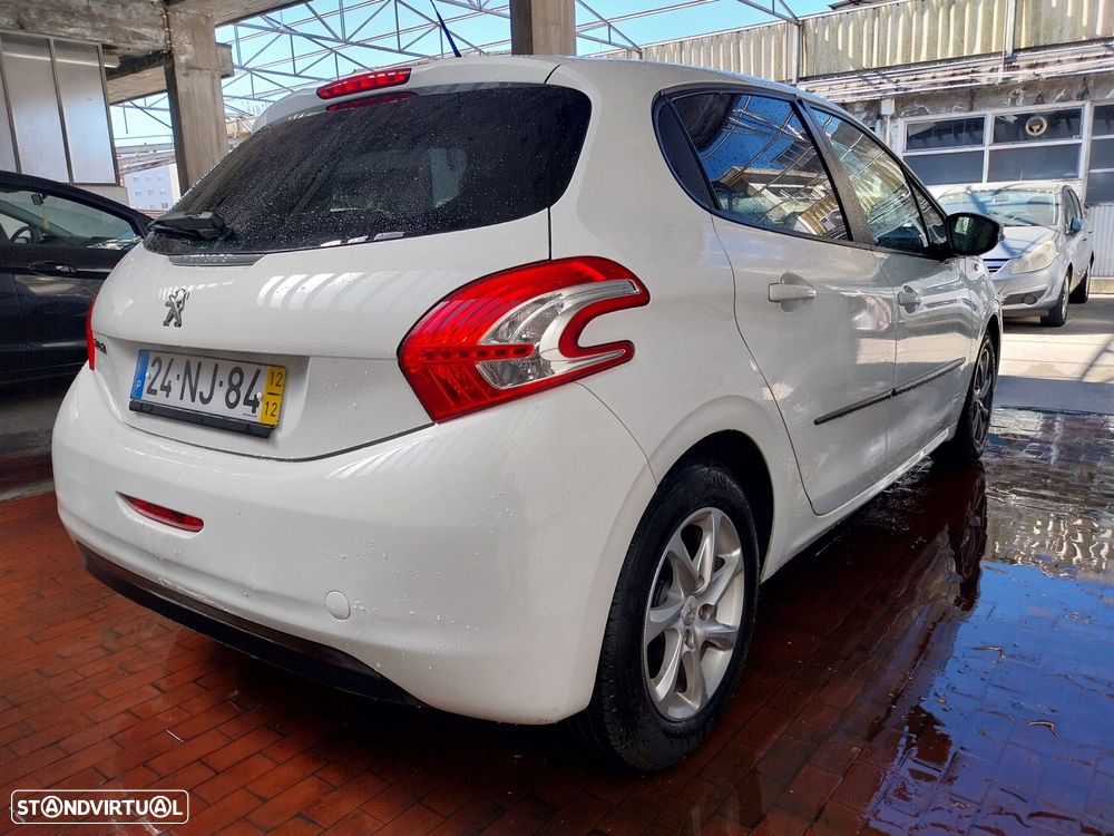 Peugeot 208 1.2 VTi Access - 3