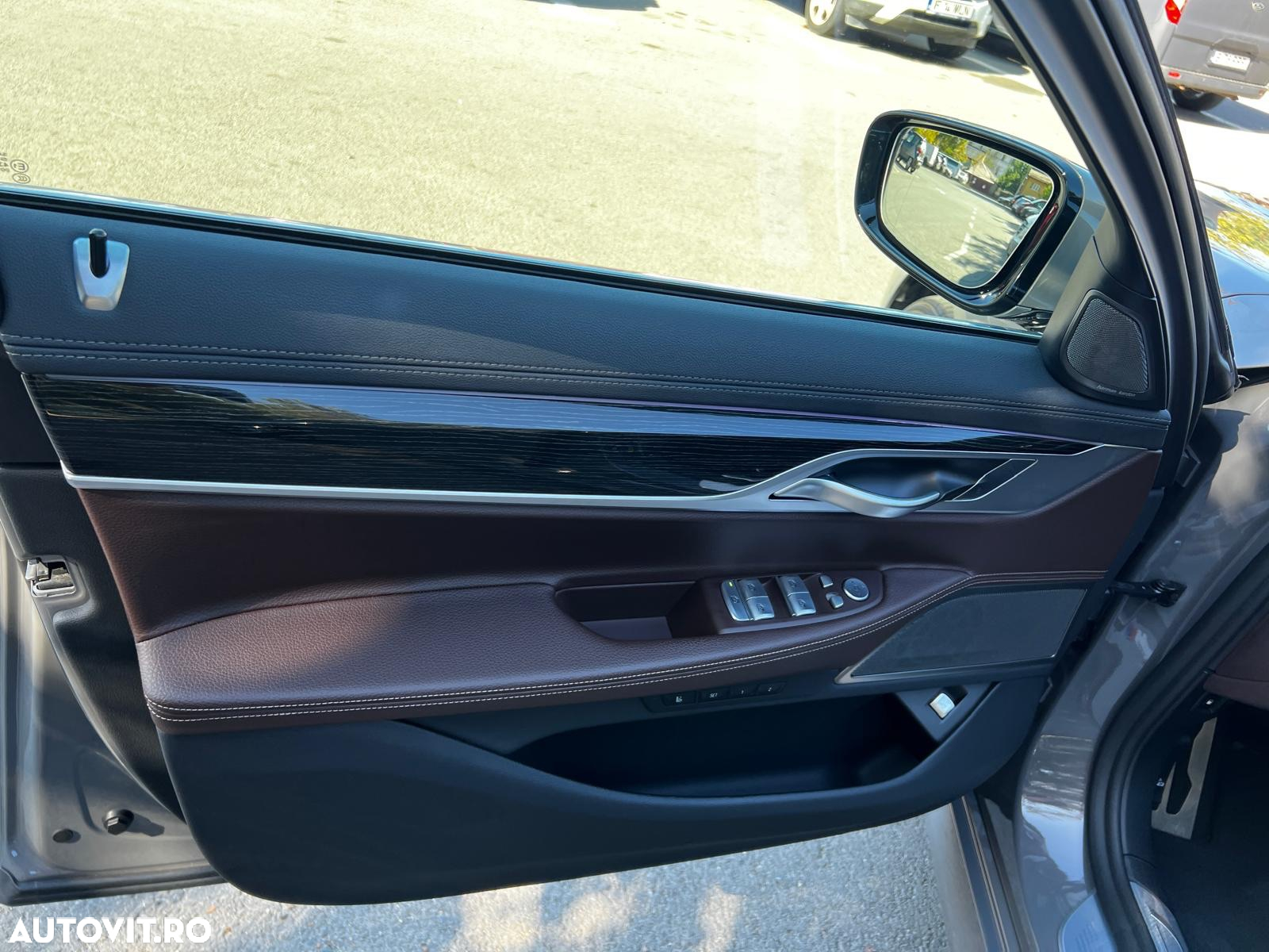BMW Seria 7 - 15